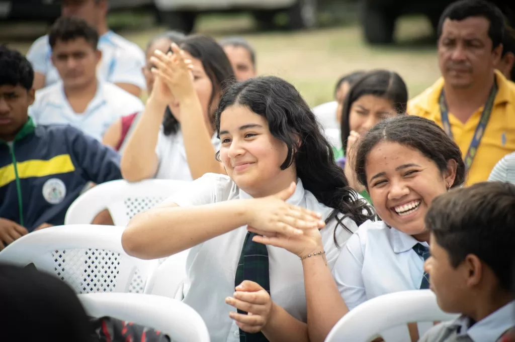 Unidad educativa de Chone impulsa emprendimiento y producción sostenible Unidad educativa de Chone impulsa emprendimiento y producción sostenible