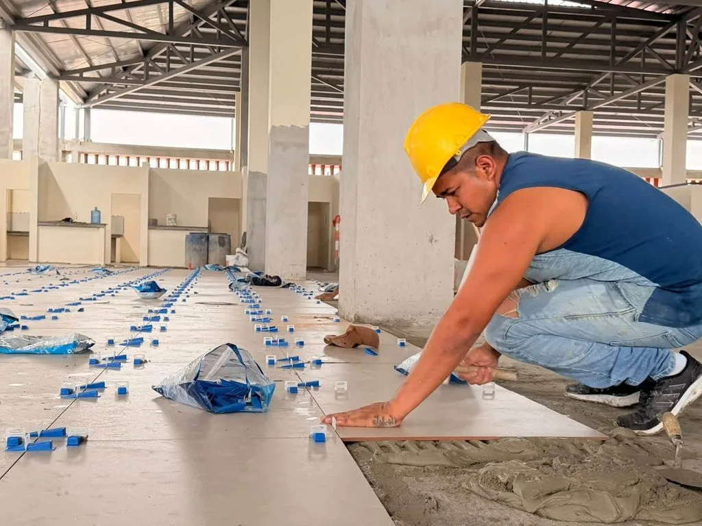 El corazón comercial de Chone sigue avanzando El corazón comercial de Chone sigue avanzando