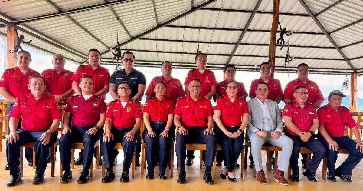 Chone recibió a bomberos de la provincia